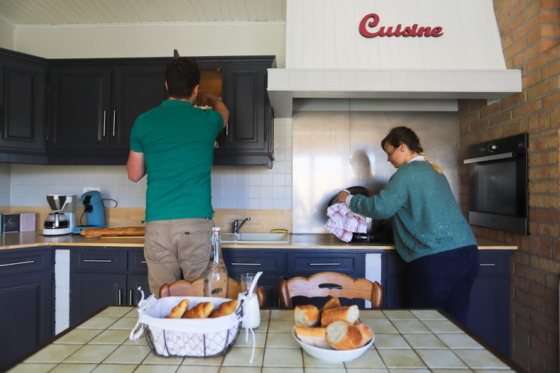 De bons petits plats typiques seront concoctés dans cette cuisine.